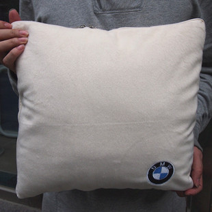4S店专供 BMW抱枕被靠垫被 办公室两用抱枕被 汽车靠枕被