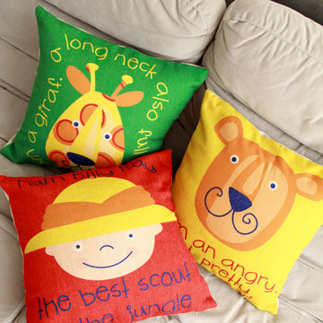 可爱红色儿童动物卡通狮子长颈鹿办公室午睡棉麻沙发靠垫抱枕靠枕