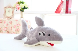 包邮鲨鱼毛绒玩具创意鱼类卡通公仔精品地摊玩偶生日礼品送女朋友