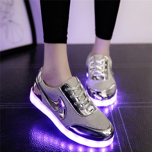 春夏新款七彩发光鞋夜光鞋女鞋荧光鞋USB充电LED灯光韩版学生板鞋