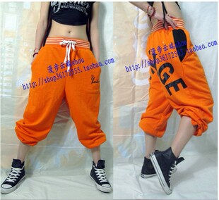 时尚休闲橙色宽松肥大嘻哈裤hiphop街舞裤DS演出服装背字母练功裤