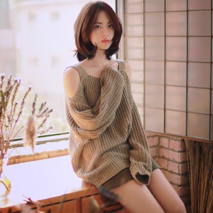 2016秋冬新款韩版女装上衣性感露肩针织衫一字领宽松显瘦毛衣外套