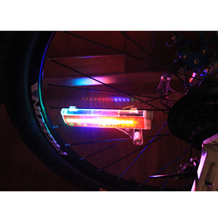 山地自行车风火轮32种图案模式16颗七彩色LED灯炫酷单车配件
