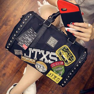香港JTXS正品女包潮流徽章铆钉单肩包健身包韩版手提包短途旅行袋
