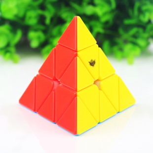 包邮正品旋风小子金字塔魔方 三角 三阶异形魔方比赛专用益智玩具